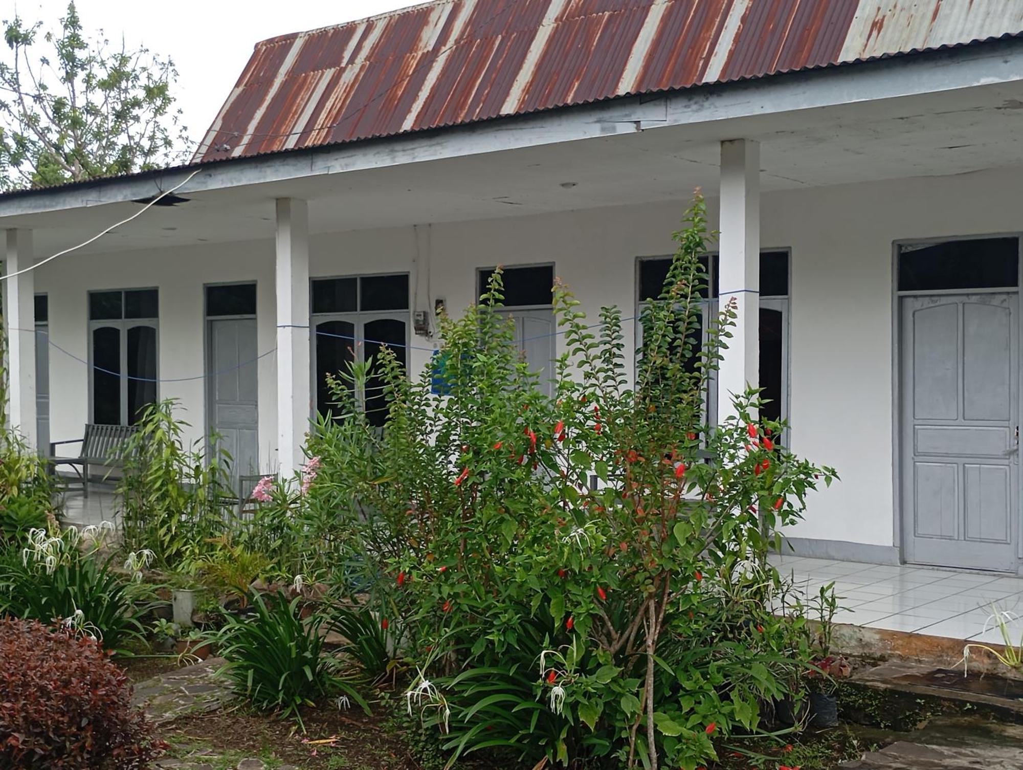 Hidayah Homestay Келимуту Экстерьер фото