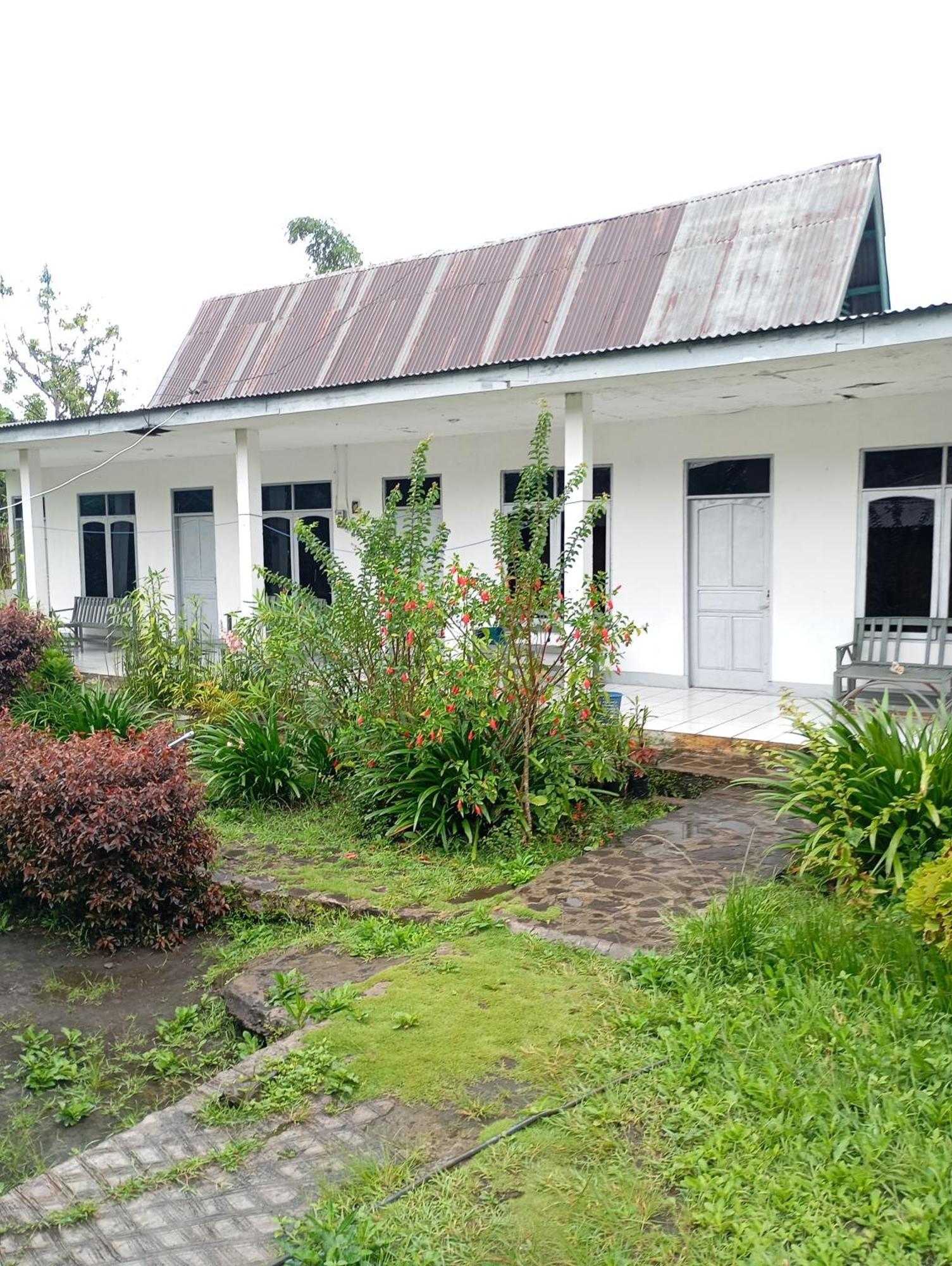 Hidayah Homestay Келимуту Экстерьер фото