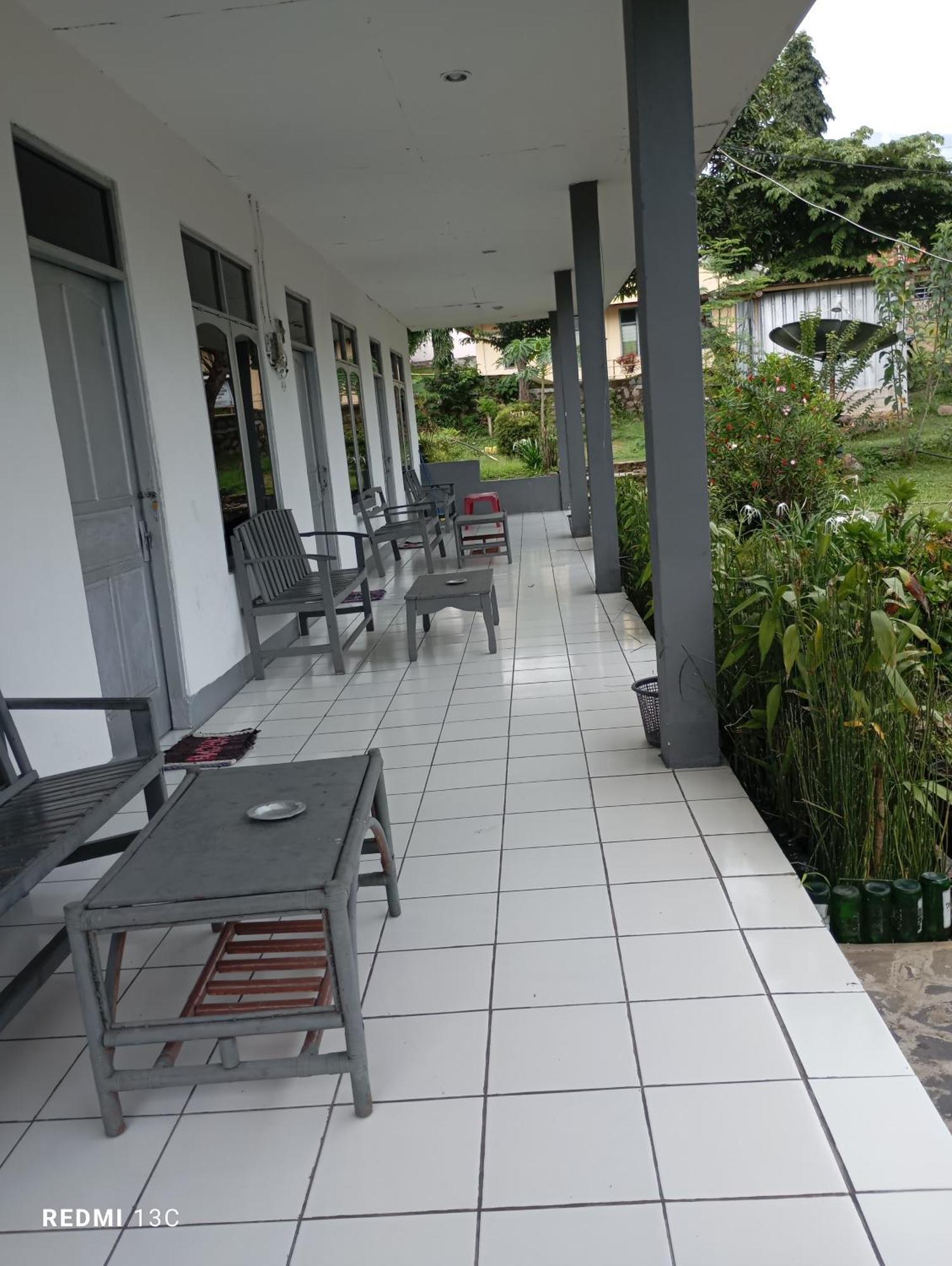 Hidayah Homestay Келимуту Экстерьер фото